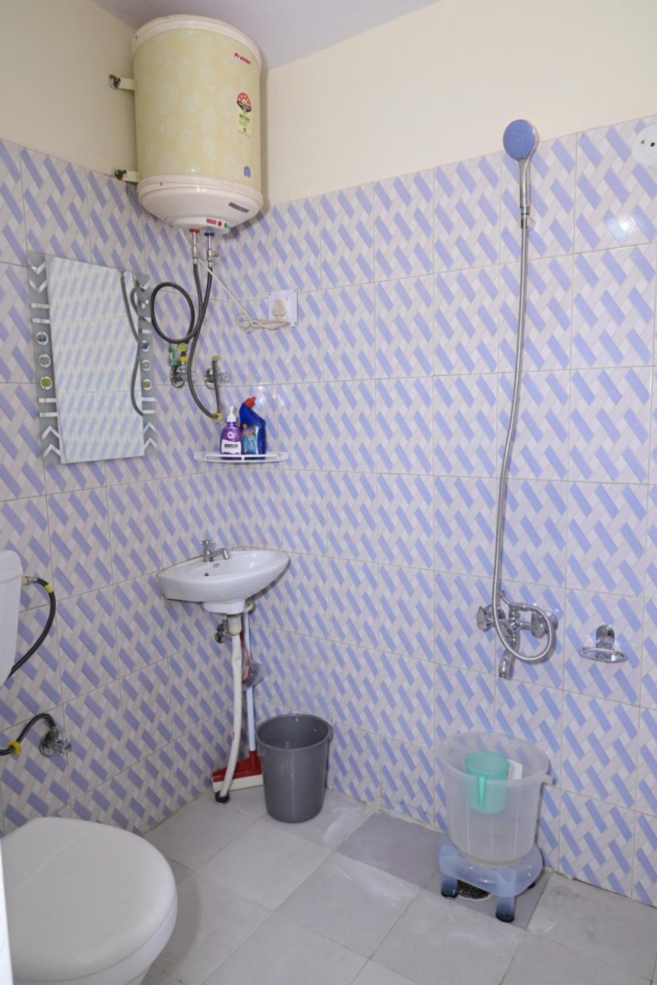 Krishna B&B Near Mall Road Simlá Kültér fotó