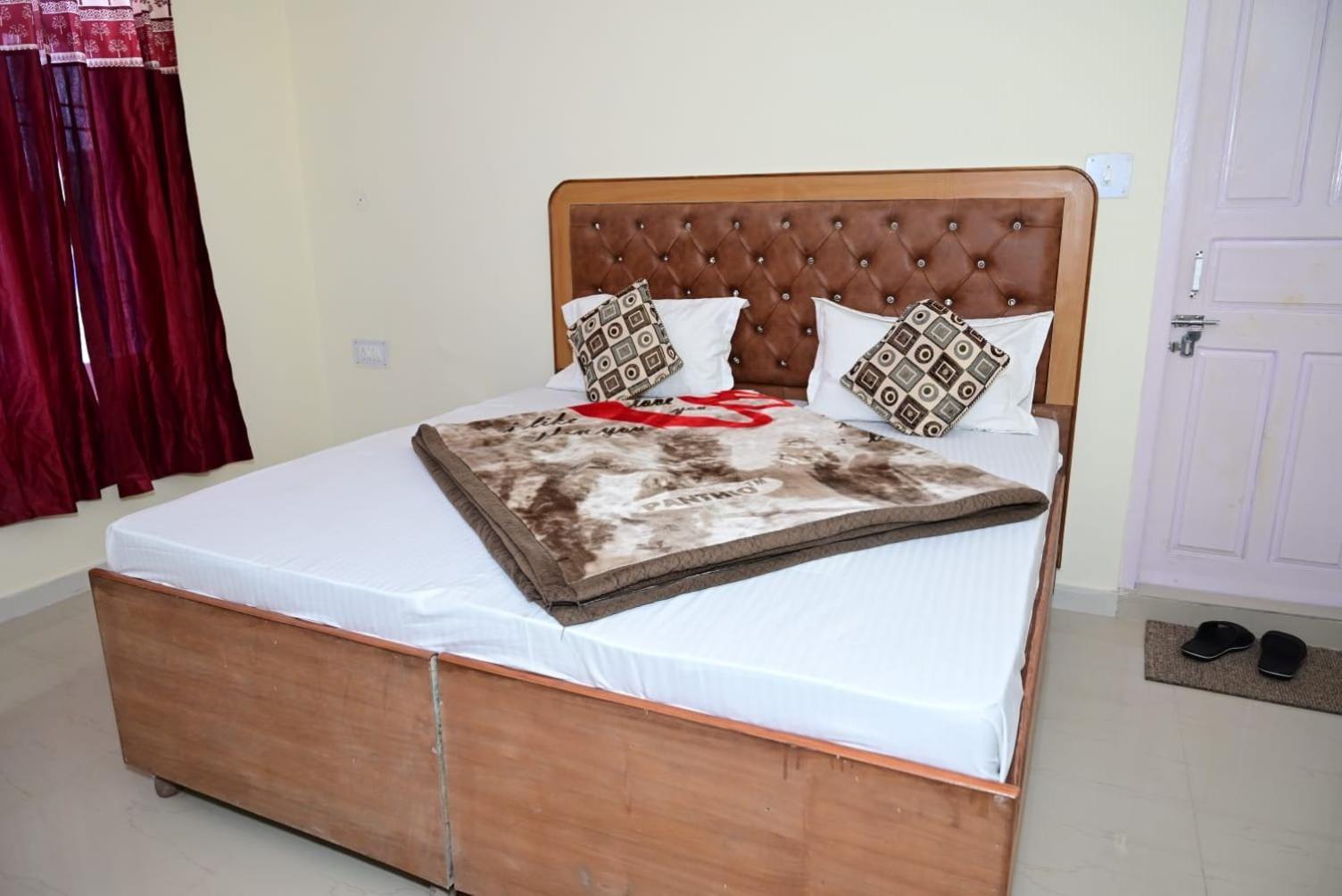 Krishna B&B Near Mall Road Simlá Kültér fotó