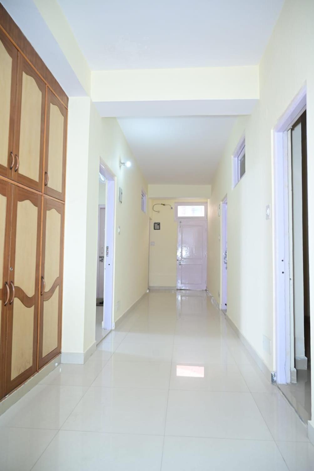 Krishna B&B Near Mall Road Simlá Kültér fotó