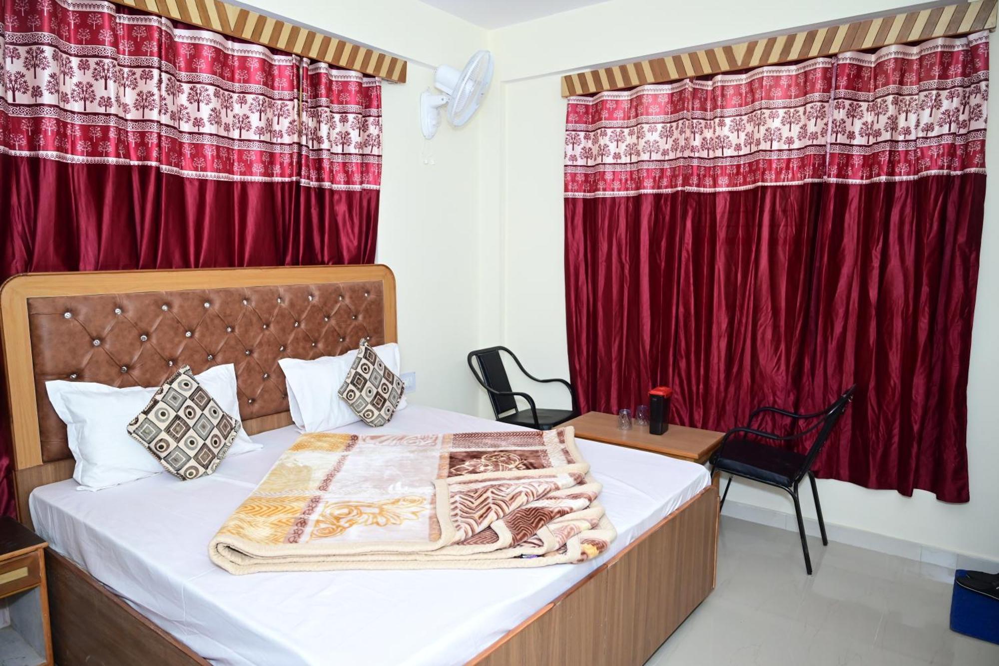 Krishna B&B Near Mall Road Simlá Kültér fotó