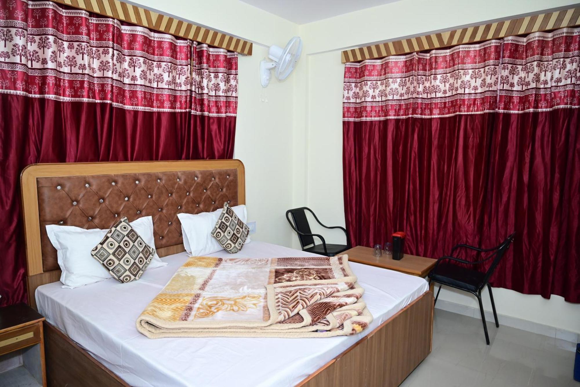Krishna B&B Near Mall Road Simlá Kültér fotó